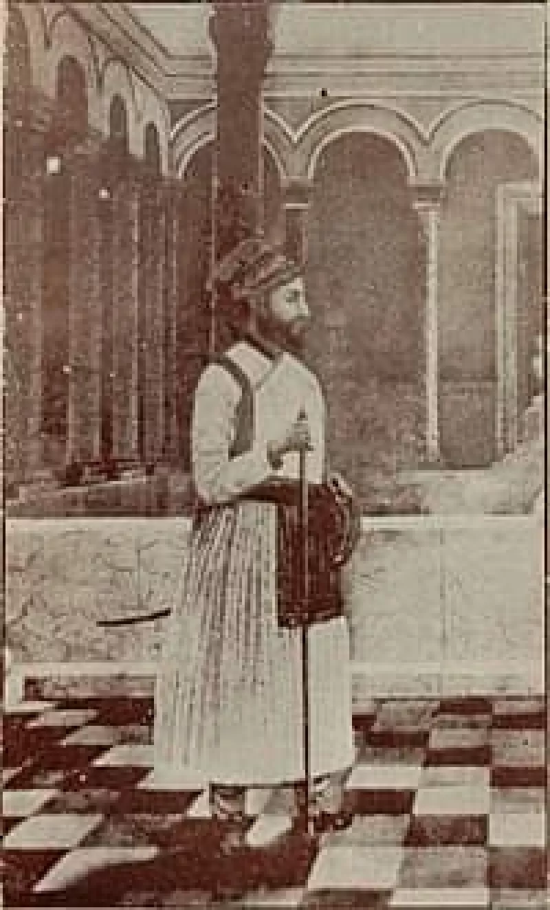 Lezbiyenlar ozlariga turli xil narsalarni kiritadilar