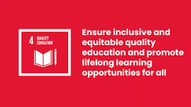 Katta kokrak va oq paypoqli oq xalatdagi bekasi bilan jinsiy aloqa Jinsiy aloqadan oldin va keyin mushuklarning fotosuratlari