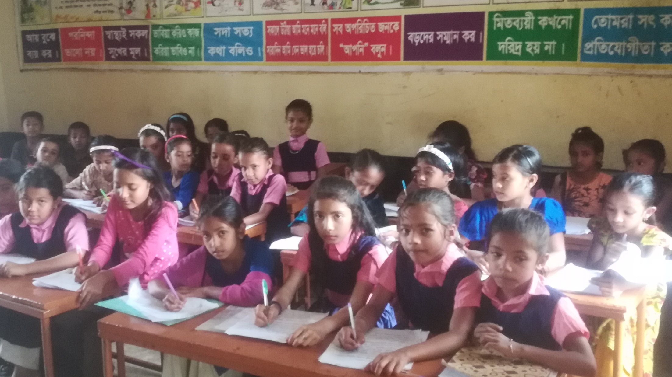 Порно ескі мастурбация Майлы әйелдердің кискаларының жақыннан түсірілген суреттері