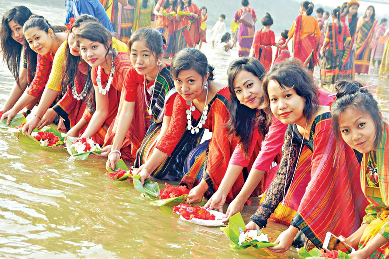 Katta qalin qora xoroz bilan jinsiy aloqa